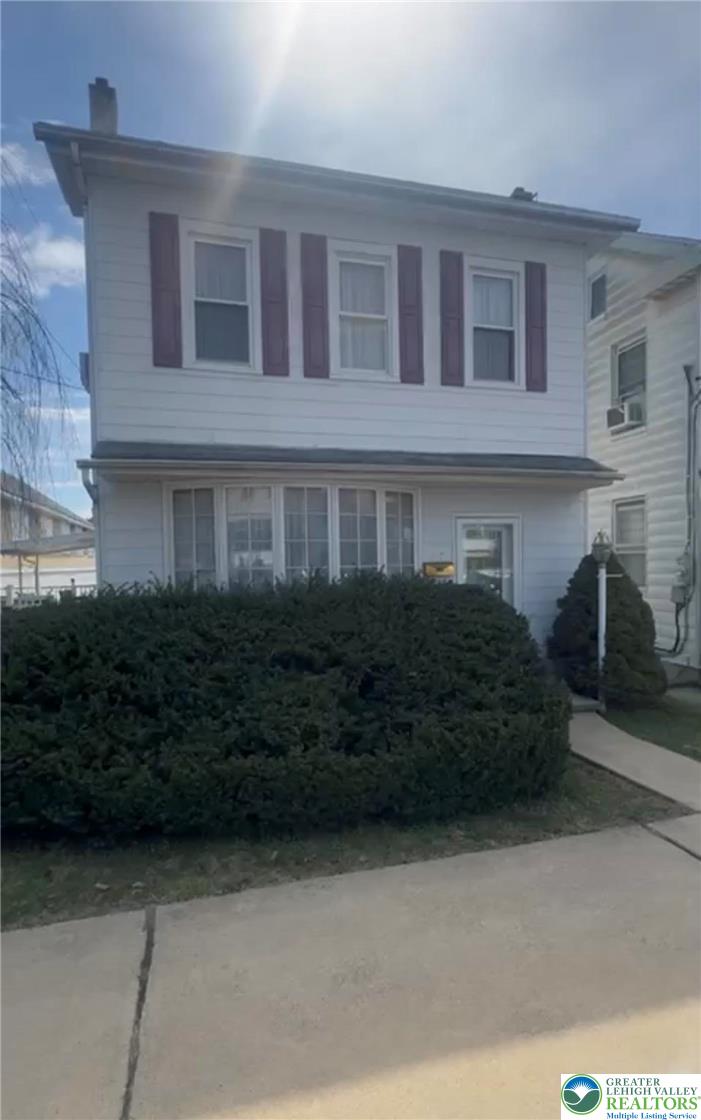 207 Chestnut Street Property Photo 1