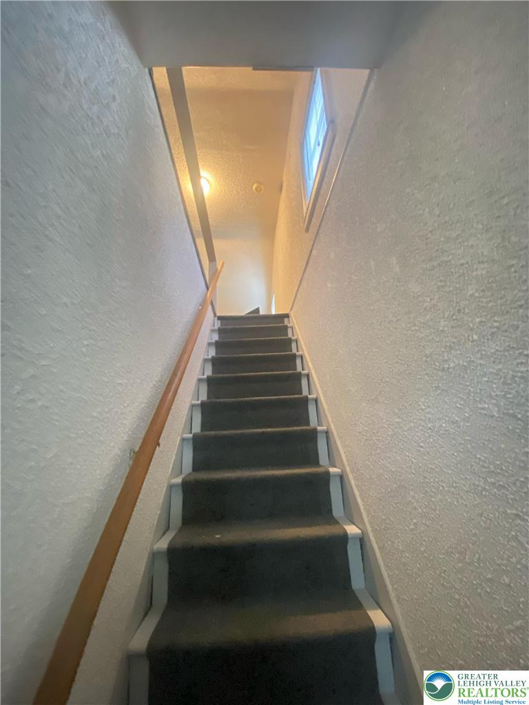 207 Chestnut Street Property Photo 26