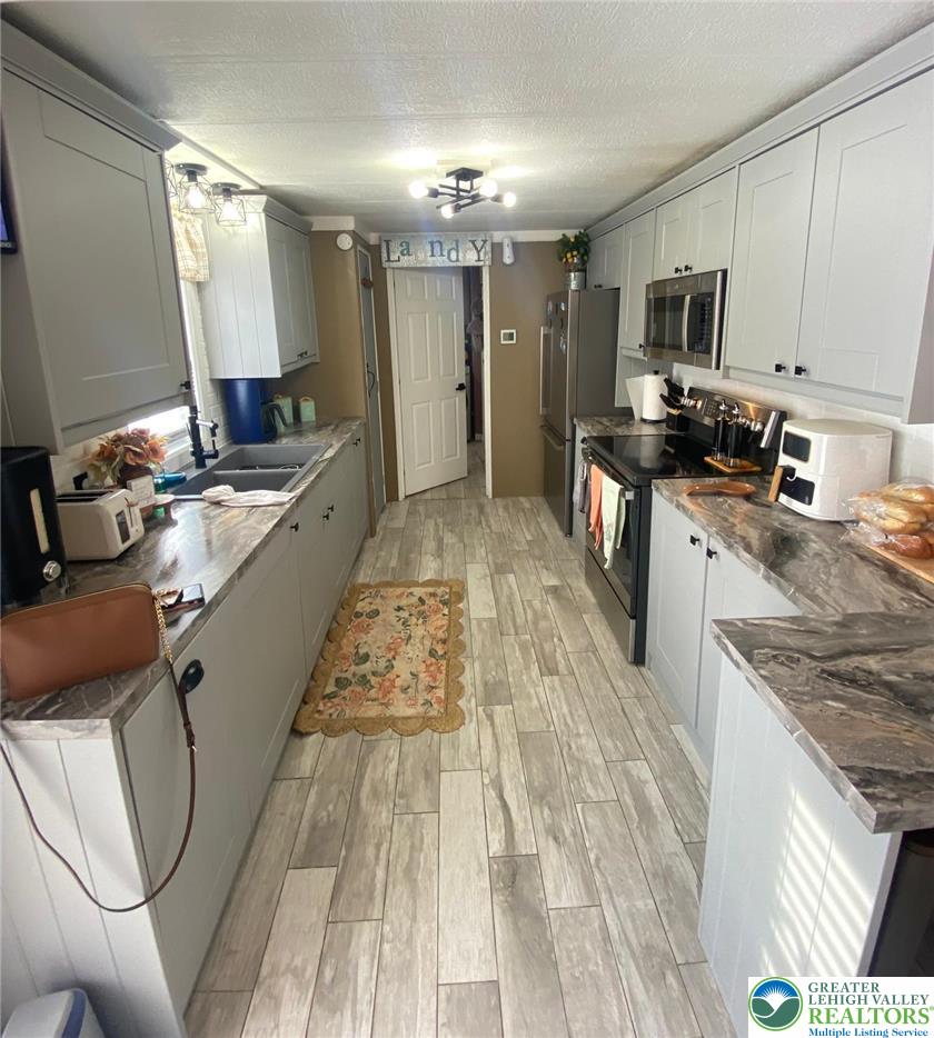 8755 Breinig Run Circle Property Photo 16