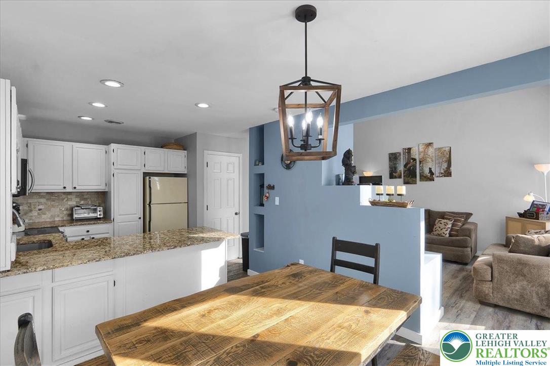 102 Laurelwoods Drive Property Photo 10