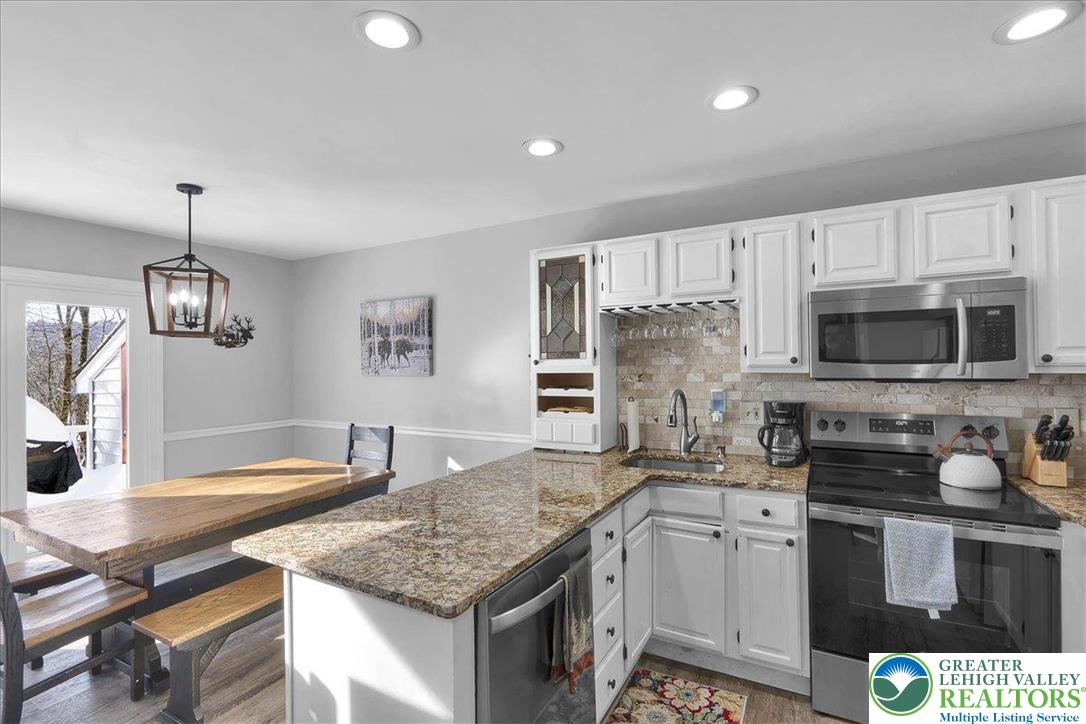 102 Laurelwoods Drive Property Photo 11