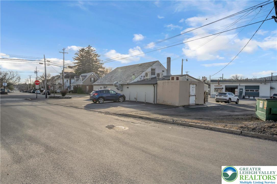 67 Park Avenue Property Photo 21