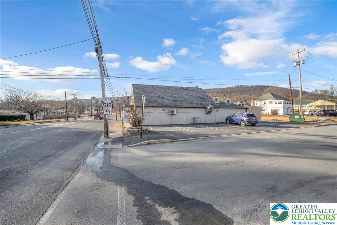 67 Park Avenue Property Photo 24
