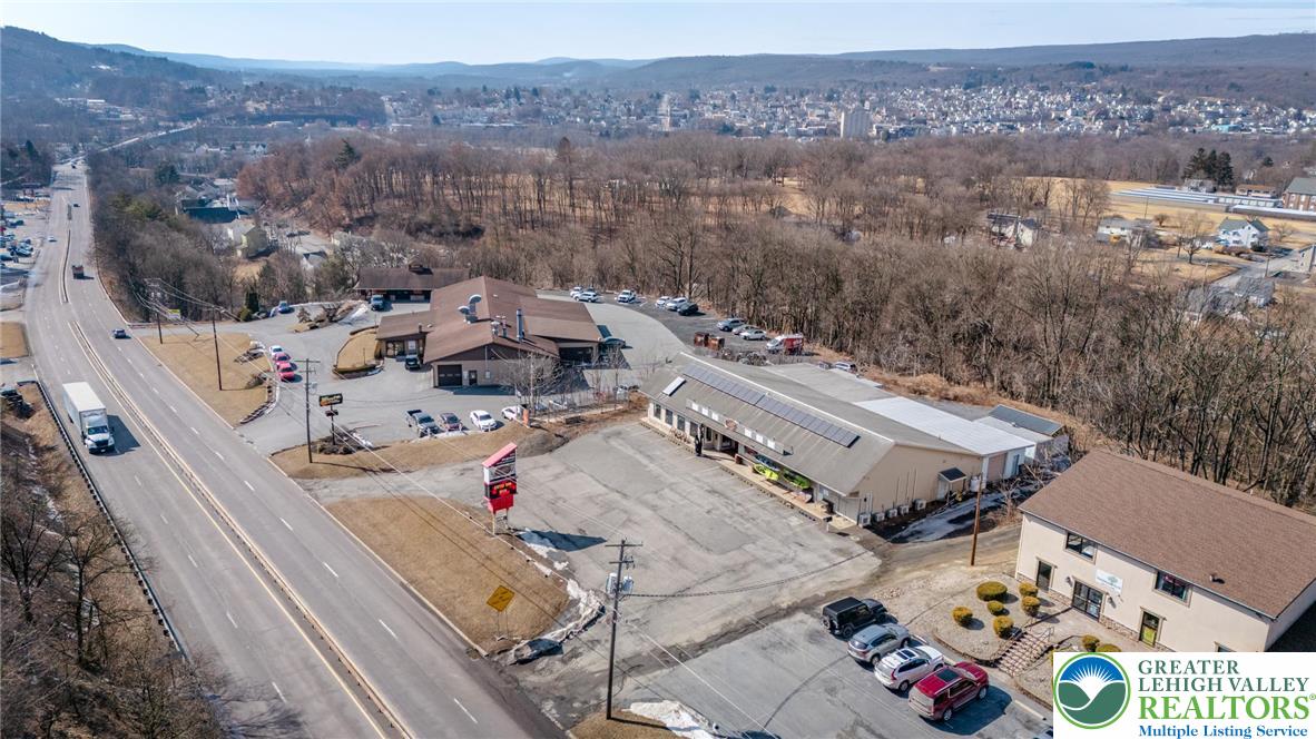 400 Interchange Road Property Photo 34