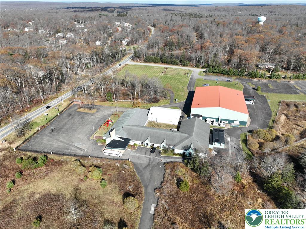1110 Carriage Lane Property Photo 4