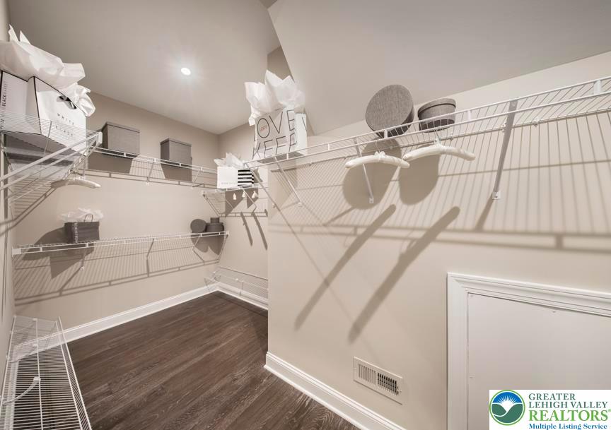 5405 Red Oak Drive Property Photo 27