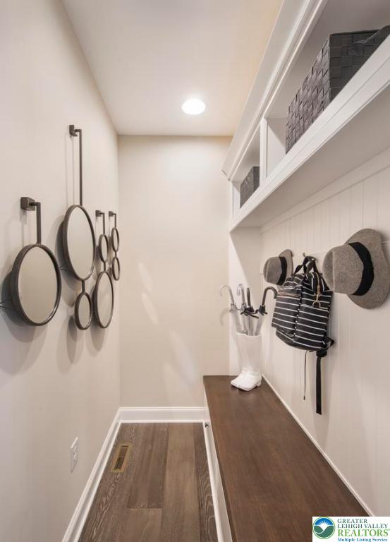 5405 Red Oak Drive Property Photo 35