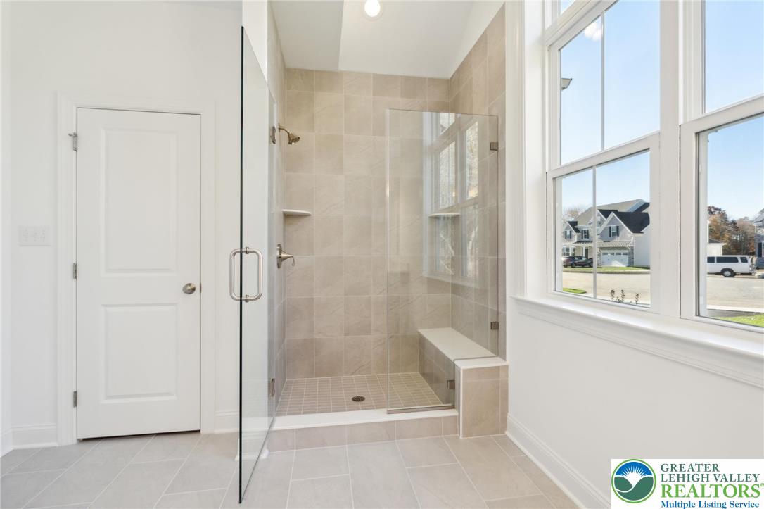 5397 Red Oak Drive Property Photo 11