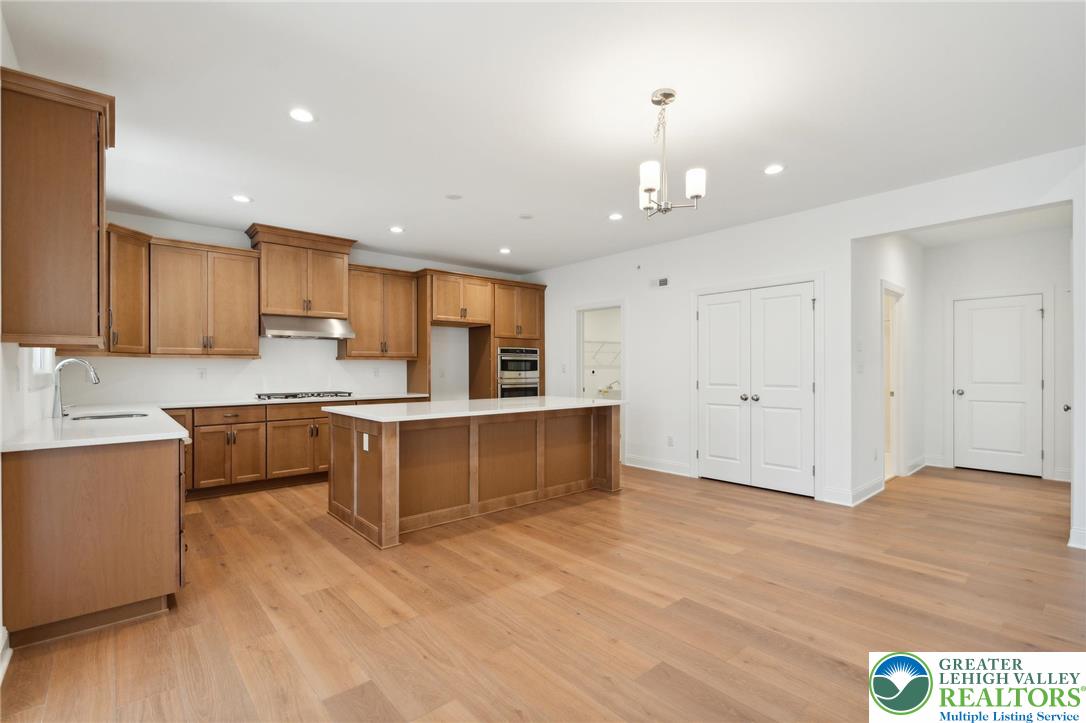 5397 Red Oak Drive Property Photo 16