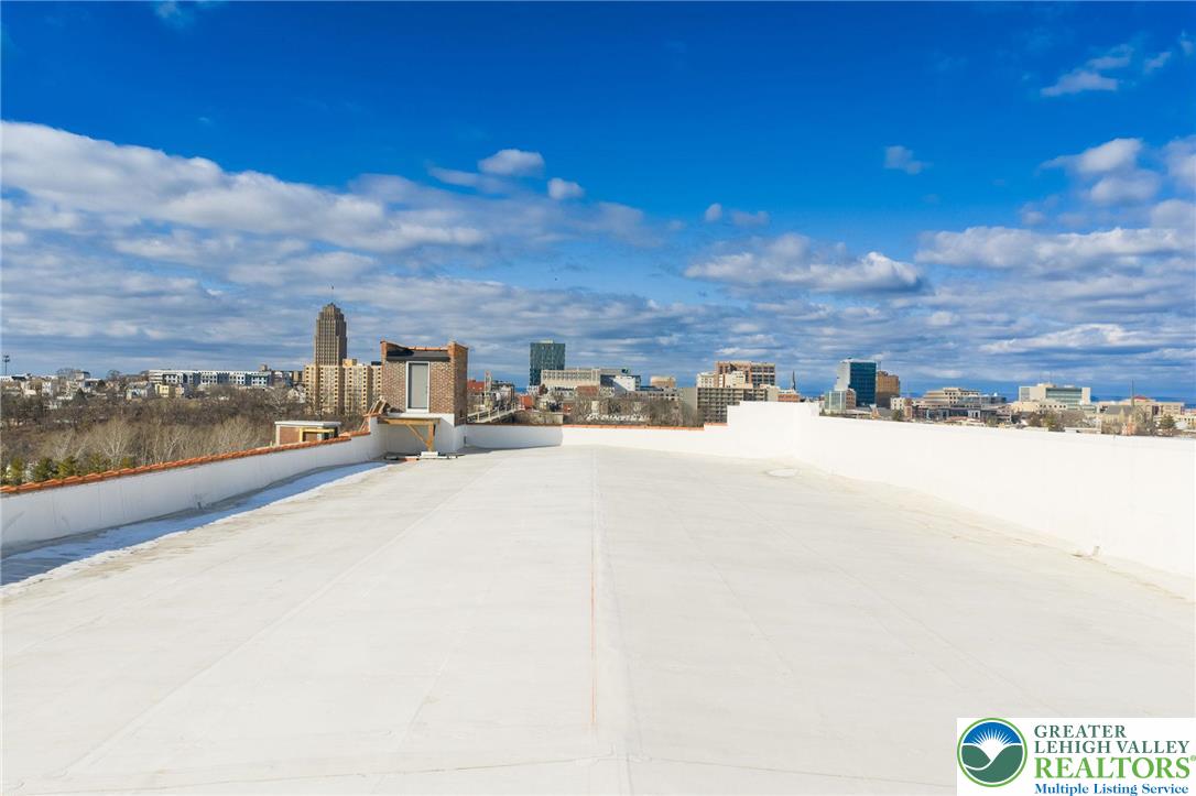 747 Pittston Street Property Photo 13