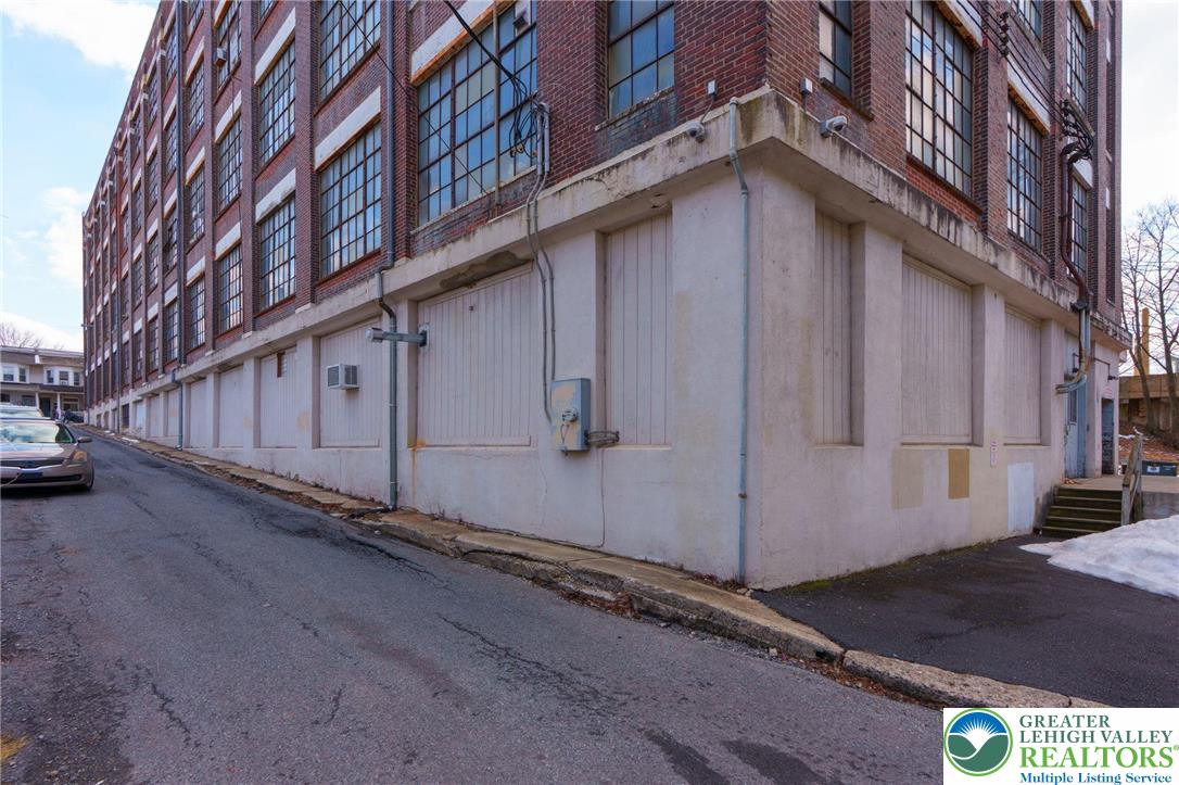 747 Pittston Street Property Photo 17