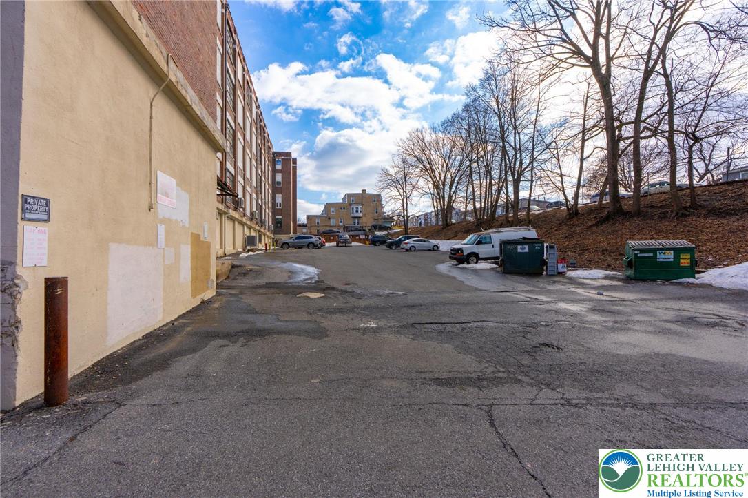 747 Pittston Street Property Photo 19