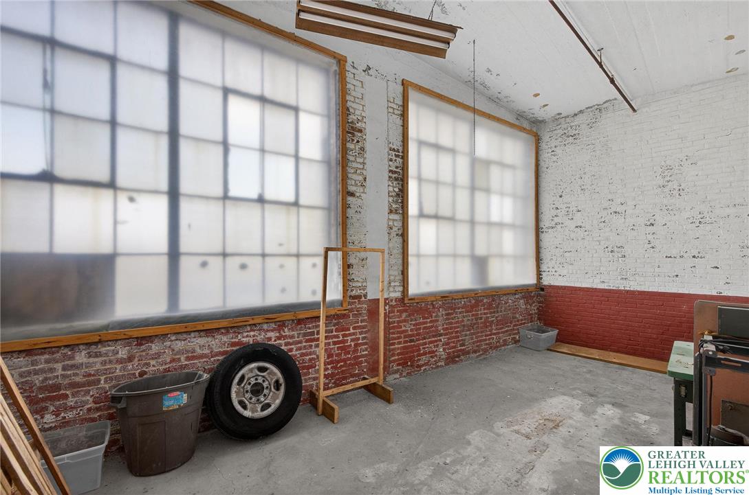 747 Pittston Street Property Photo 35