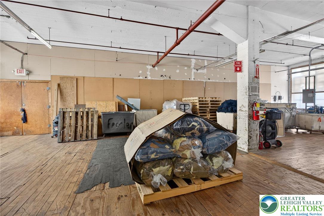 747 Pittston Street Property Photo 41