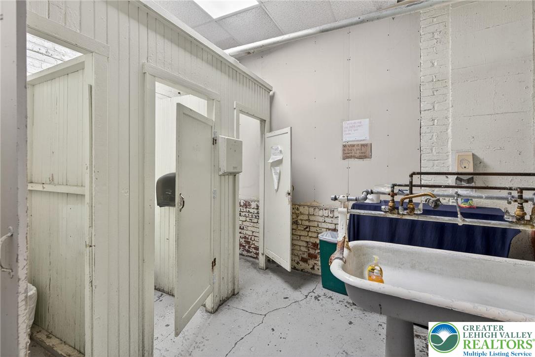 747 Pittston Street Property Photo 42