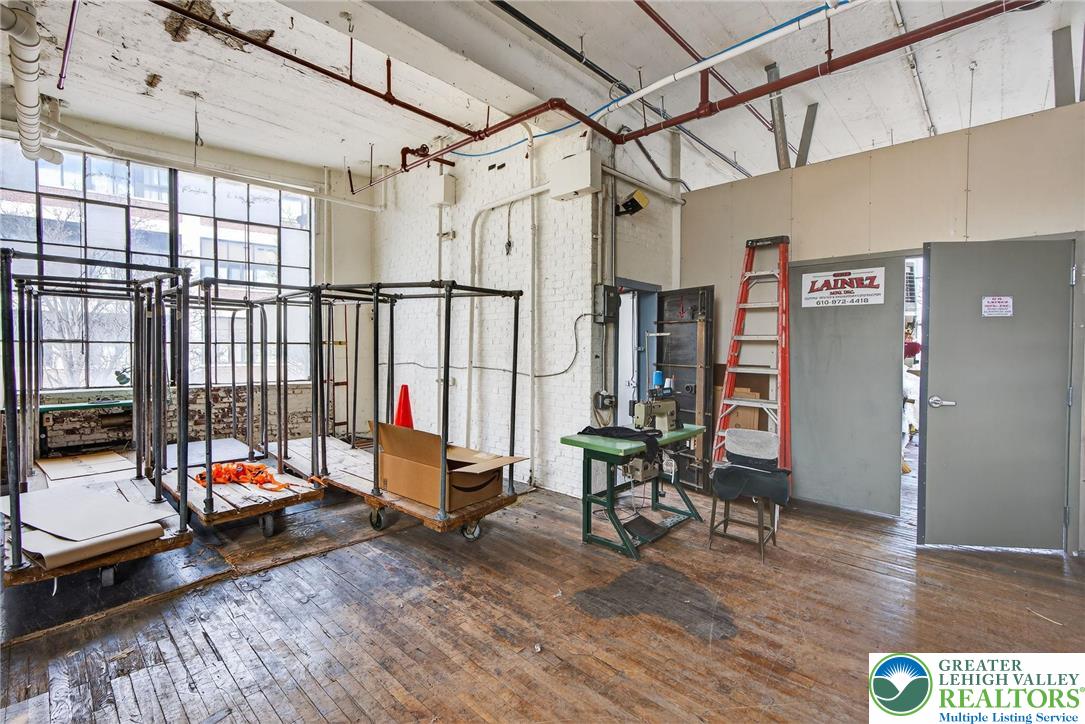 747 Pittston Street Property Photo 46