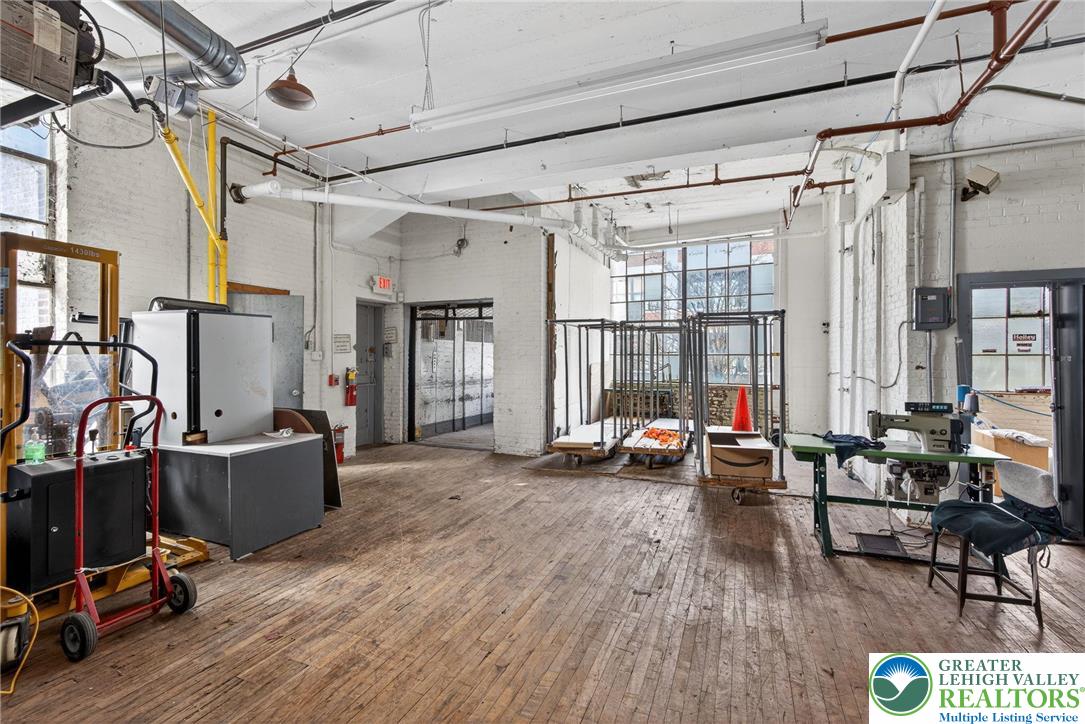 747 Pittston Street Property Photo 48