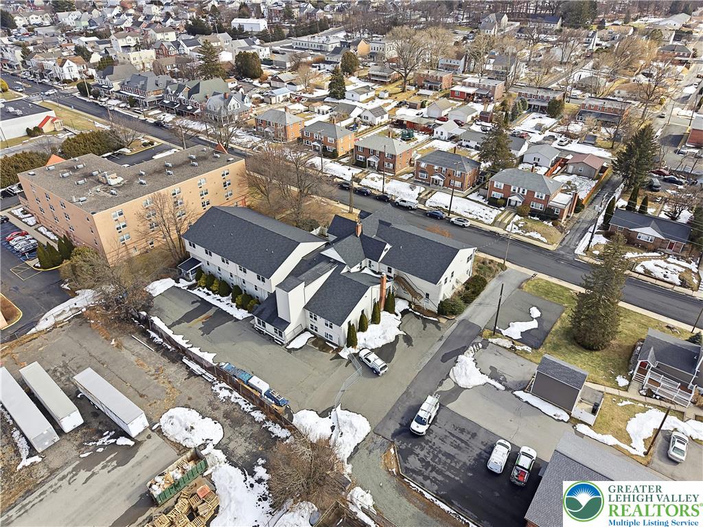 659 Broad Street Property Photo 10