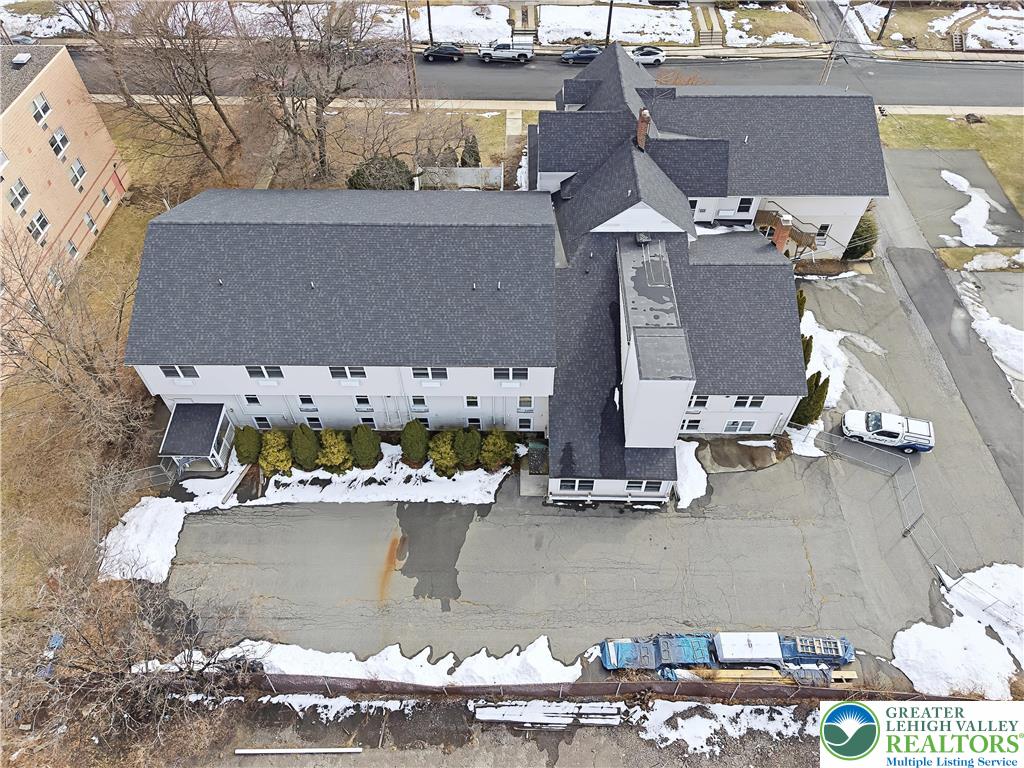 659 Broad Street Property Photo 11
