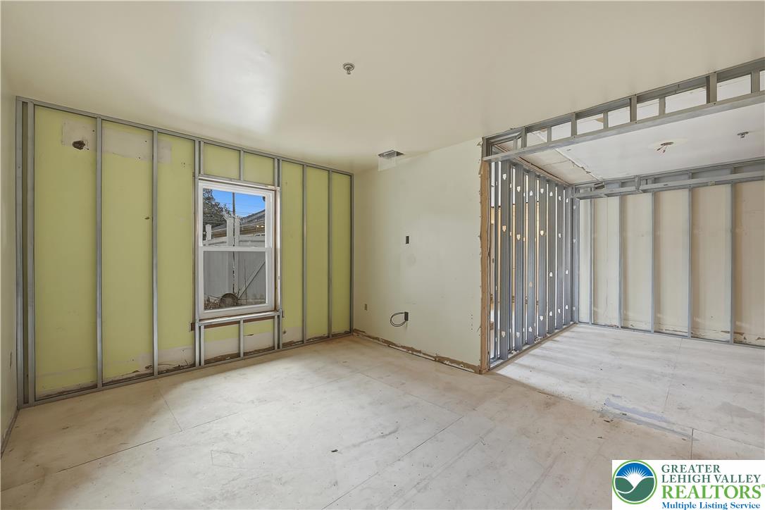 659 Broad Street Property Photo 13