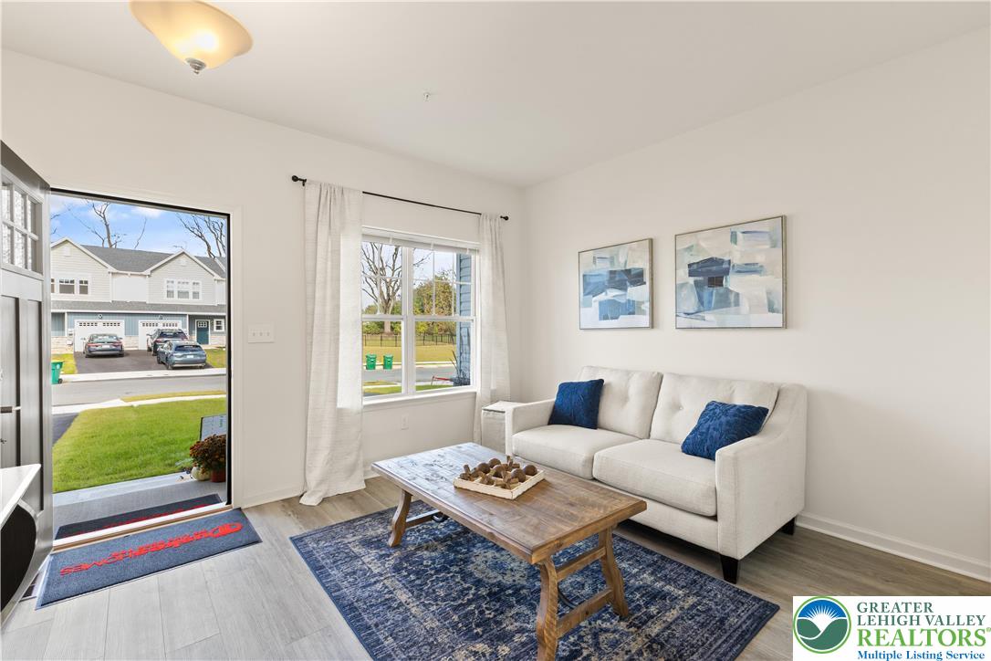 4 Lone Fox Lane 106 Property Photo 6