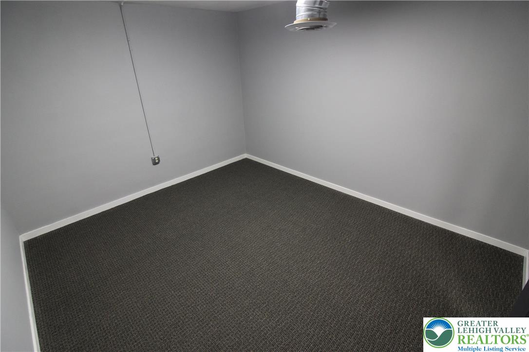 191 Main Street Property Photo 14