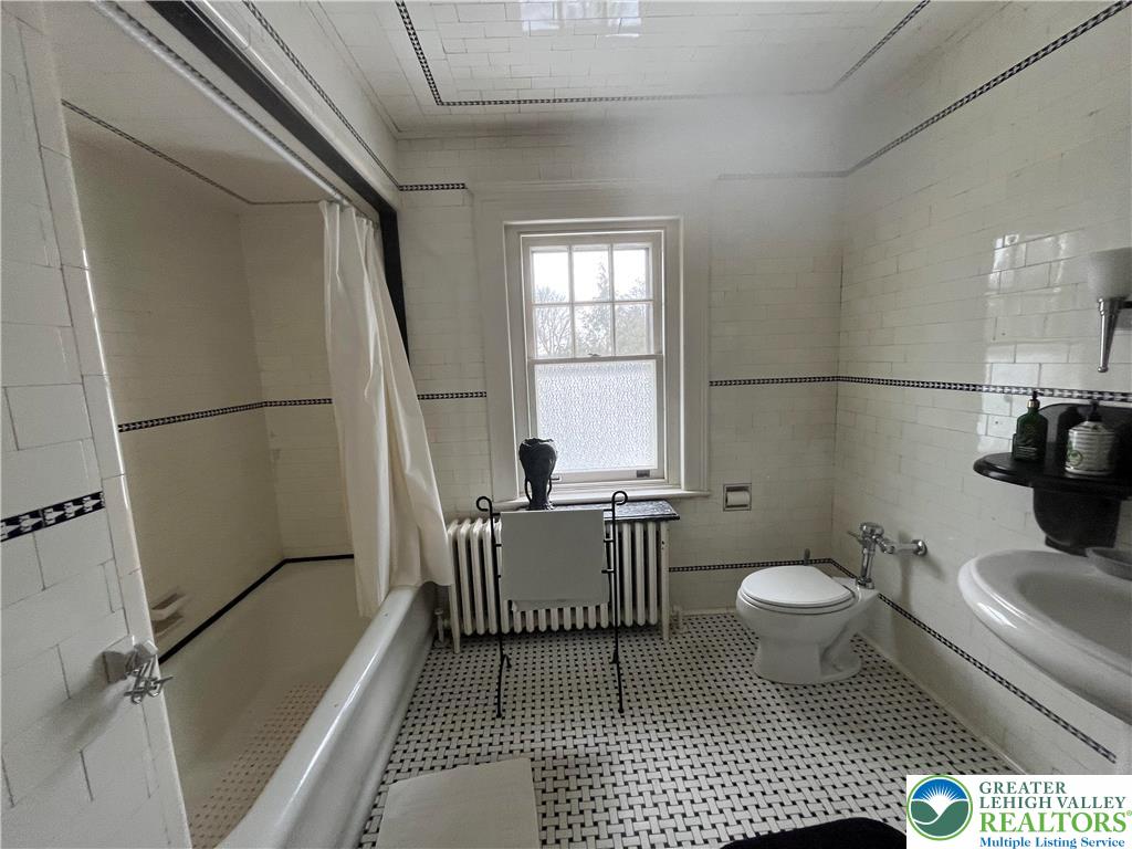 2830 Chew Street 2830 Property Photo 45