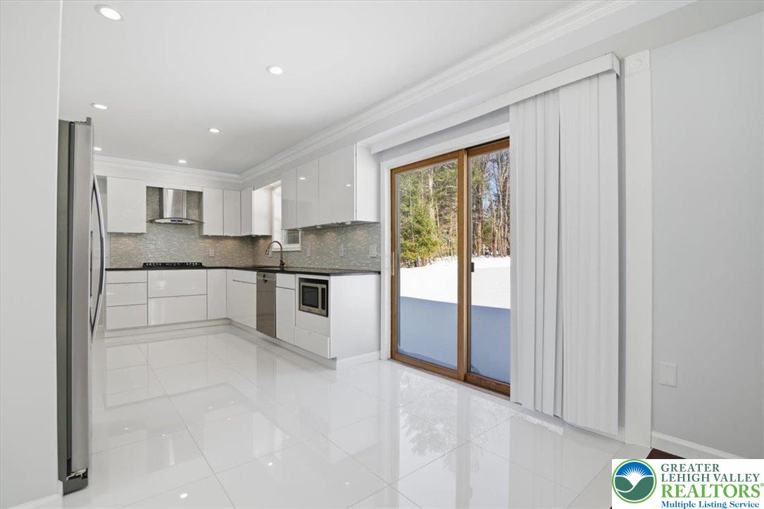 136 Kimberly Drive Property Photo 16