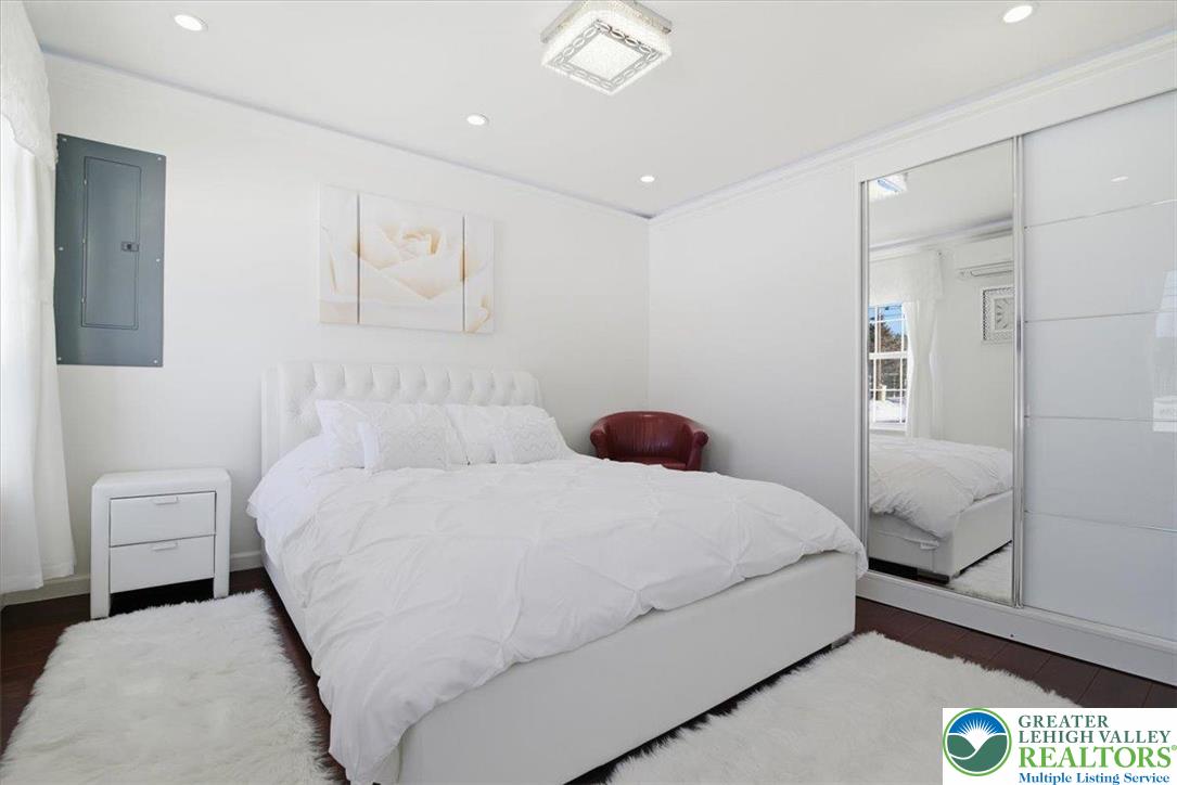 136 Kimberly Drive Property Photo 37