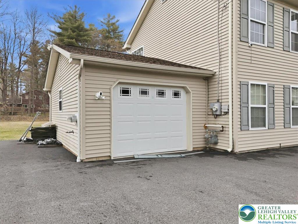136 Kimberly Drive Property Photo 71