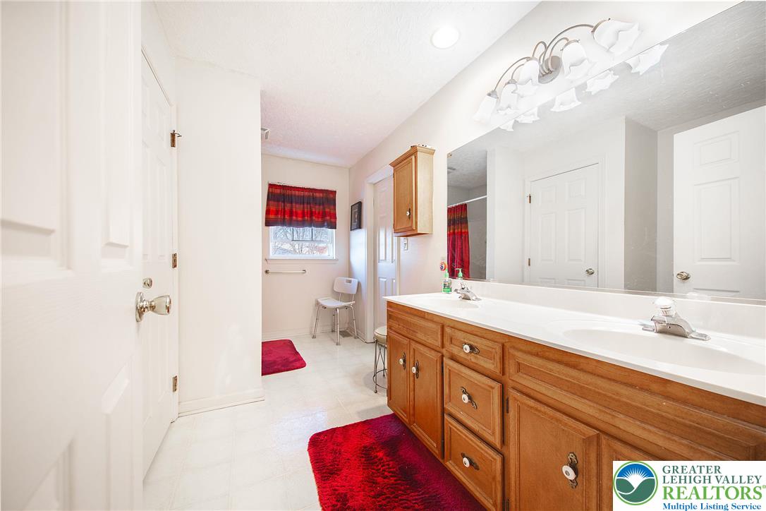 1819 Chianti Place Property Photo 12