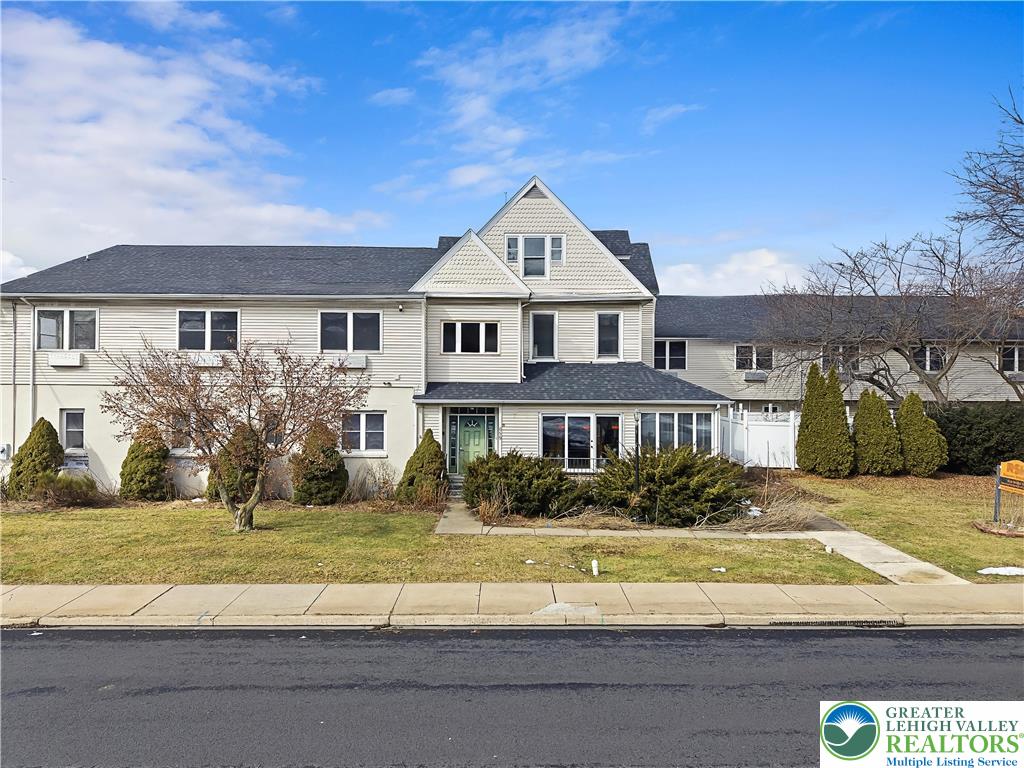 659 Broad Street Property Photo 1