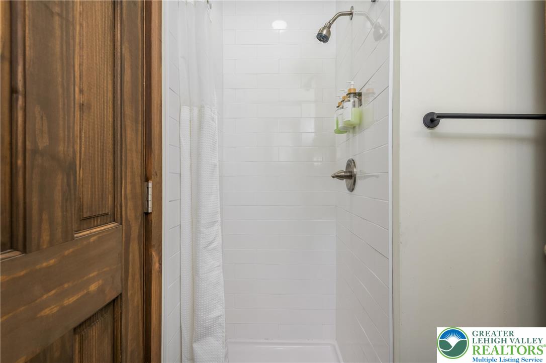 2206 Chatham Court Property Photo 18