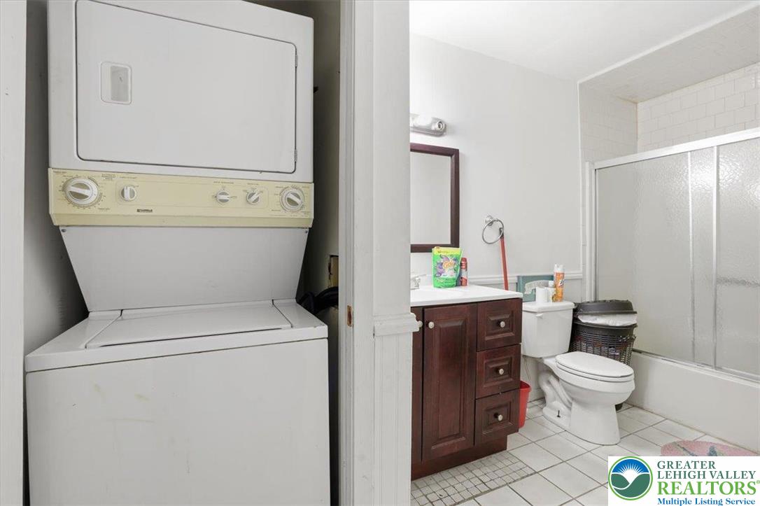 3322 Windermere Drive Property Photo 15
