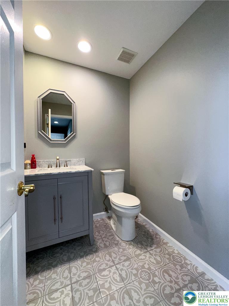 2100 Fox Hollow Lane Property Photo 31
