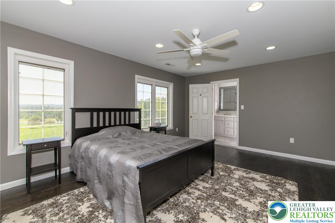 2100 Fox Hollow Lane Property Photo 42