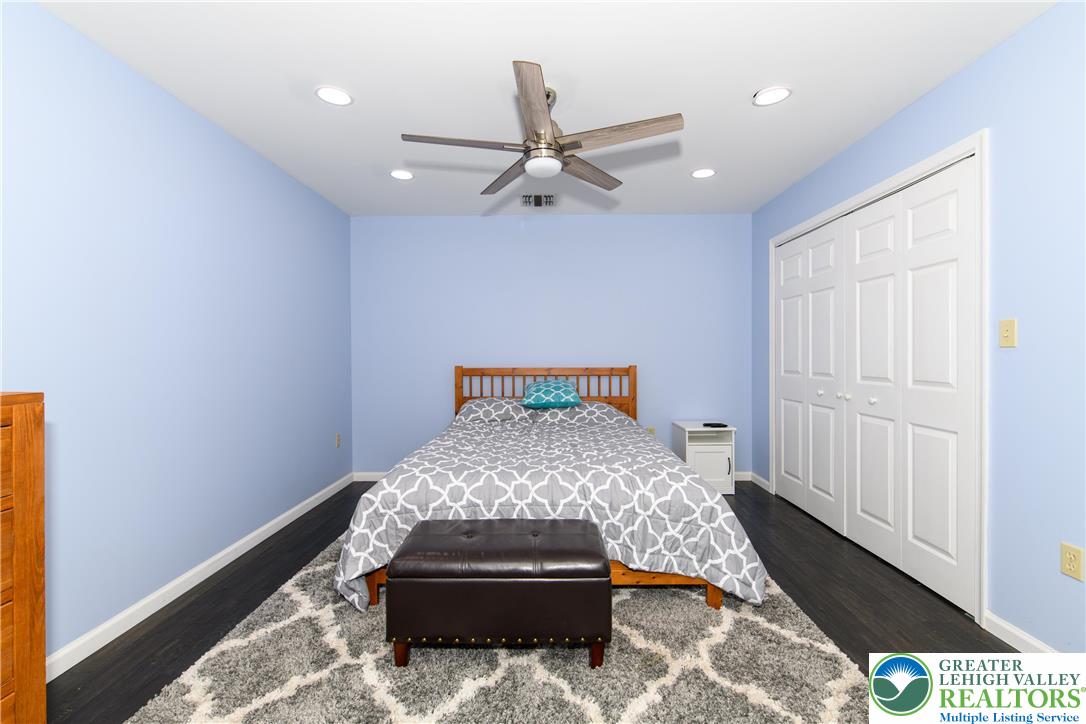 2100 Fox Hollow Lane Property Photo 49