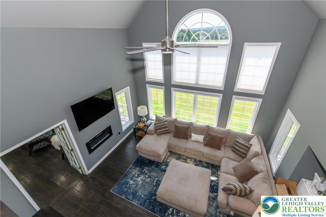 2100 Fox Hollow Lane Property Photo 55