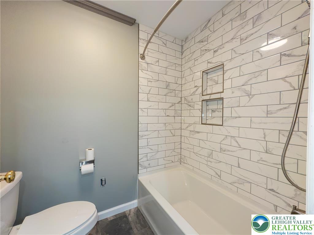 2100 Fox Hollow Lane Property Photo 62