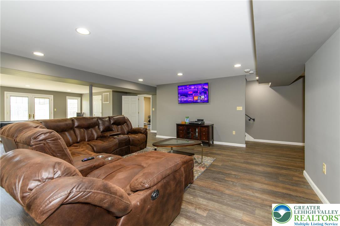 2100 Fox Hollow Lane Property Photo 66