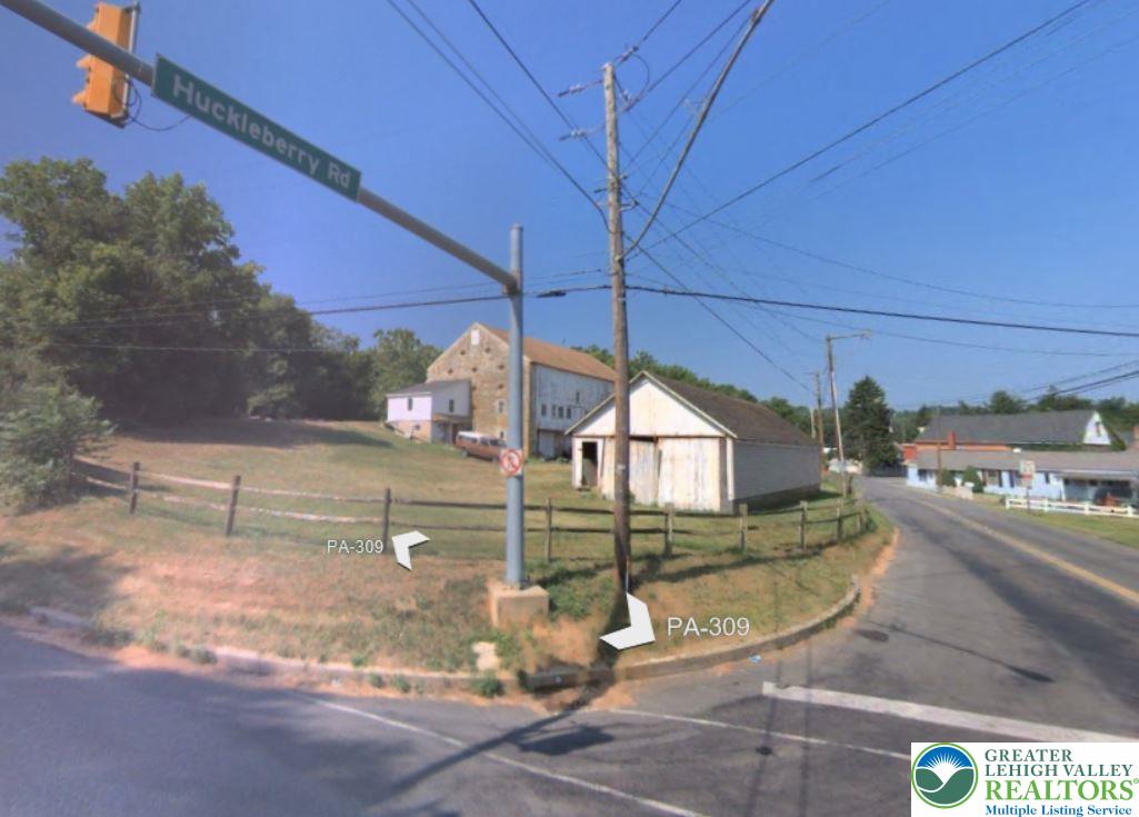 4830 Huckleberry Road Property Photo 1
