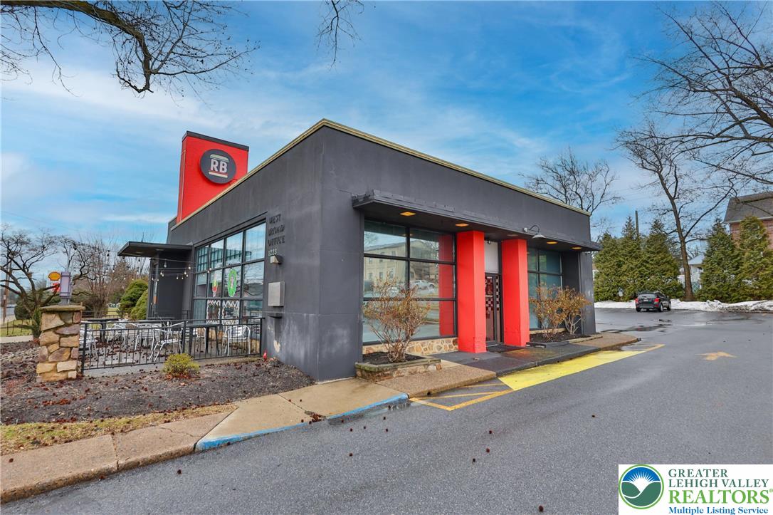 1223 Broad Street Property Photo 2