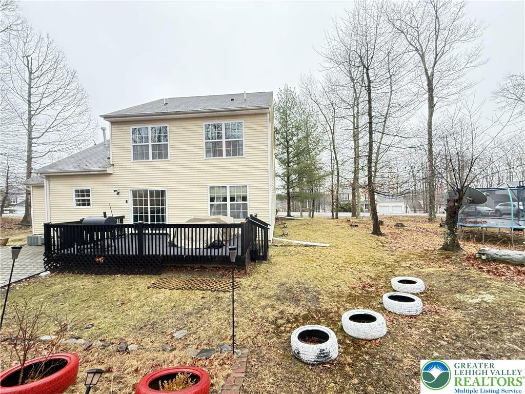 1152 Dorset Drive Property Photo 2