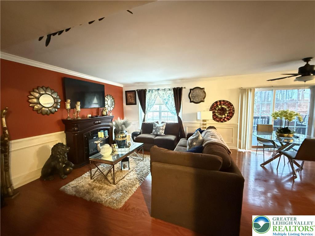 1152 Dorset Drive Property Photo 6