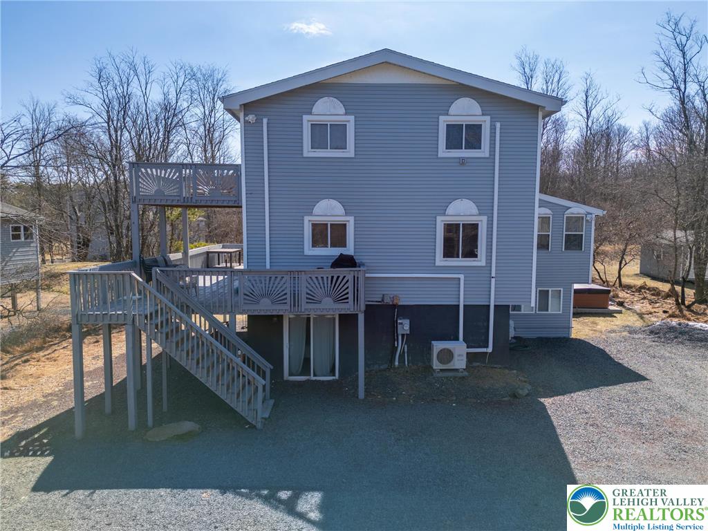 24 Hopkins Circle Property Photo 7