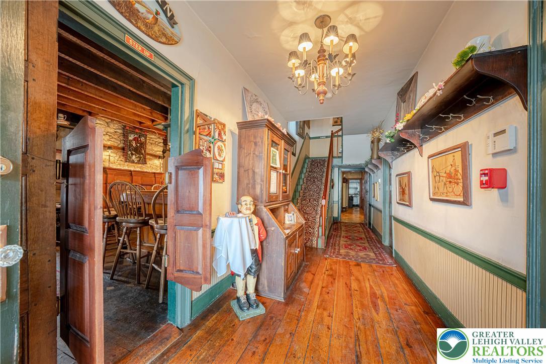 3258 Main Street Property Photo 7