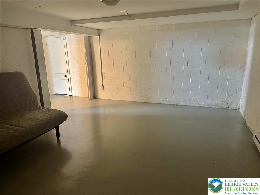 1521 Stefko Boulevard Unit 3 Property Photo 12