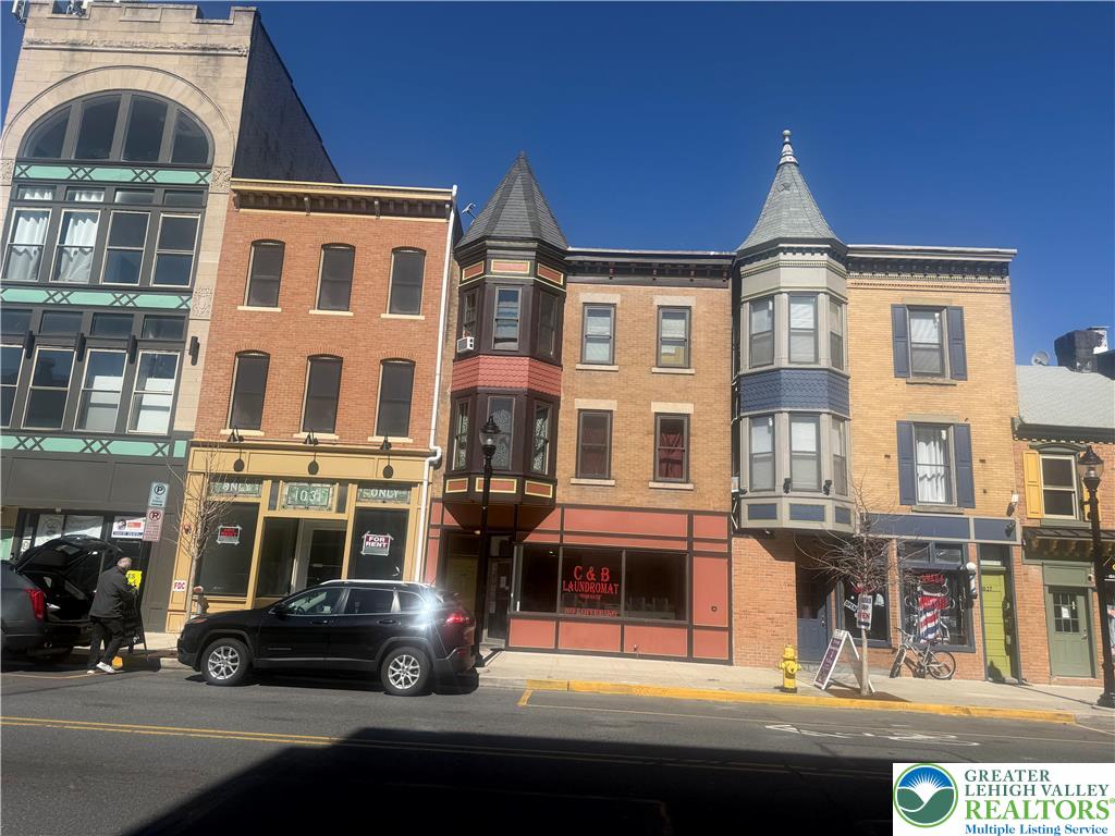 1029 West Hamilton Street Property Photo 1
