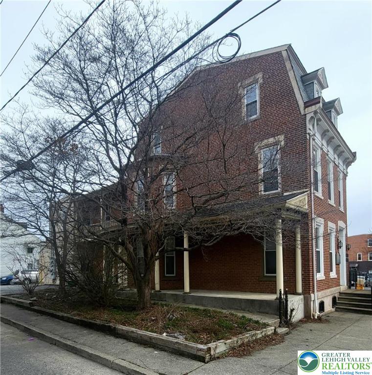 441 West Linden Street Property Photo 4