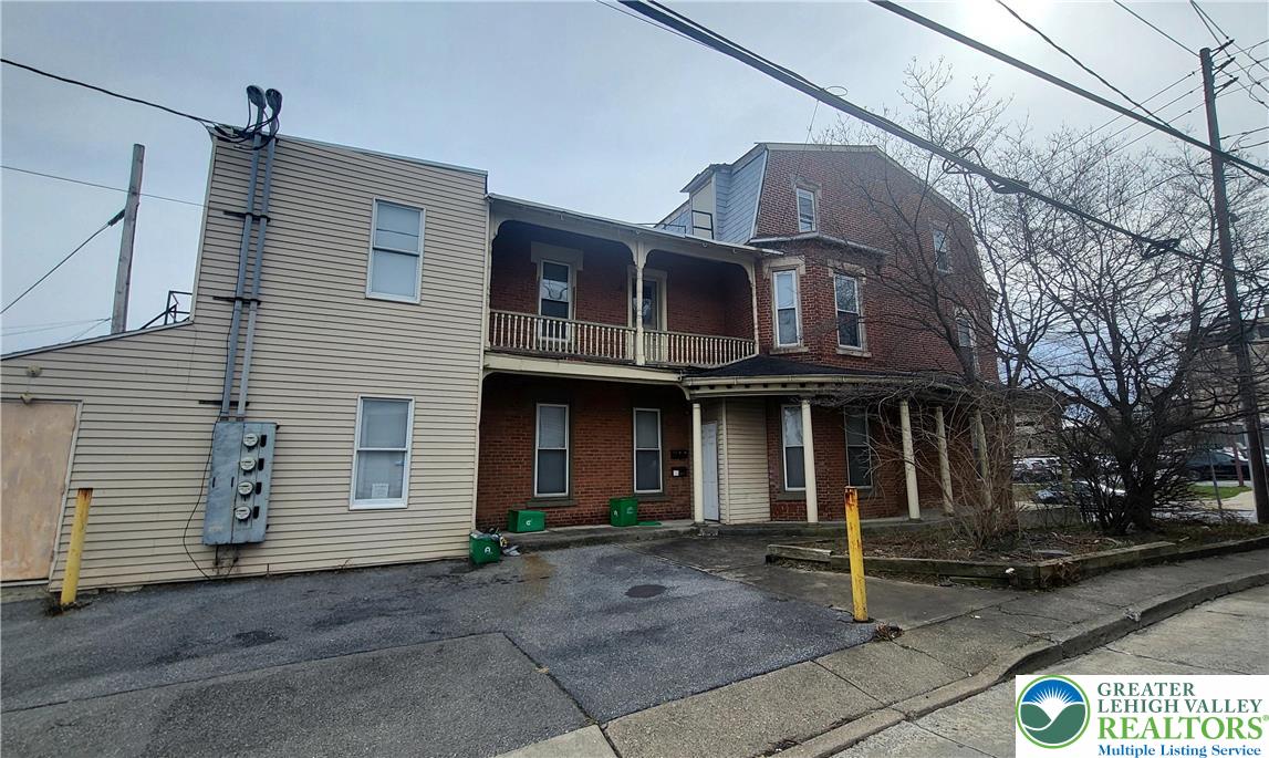 441 West Linden Street Property Photo 5